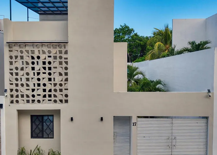 Casa Gem Acomodação com café da manhã  4*