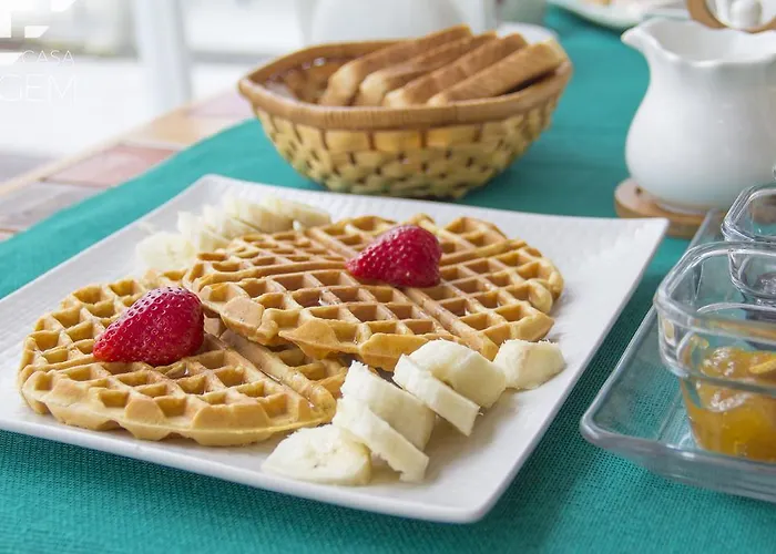 Casa Gem Acomodação com café da manhã  4*